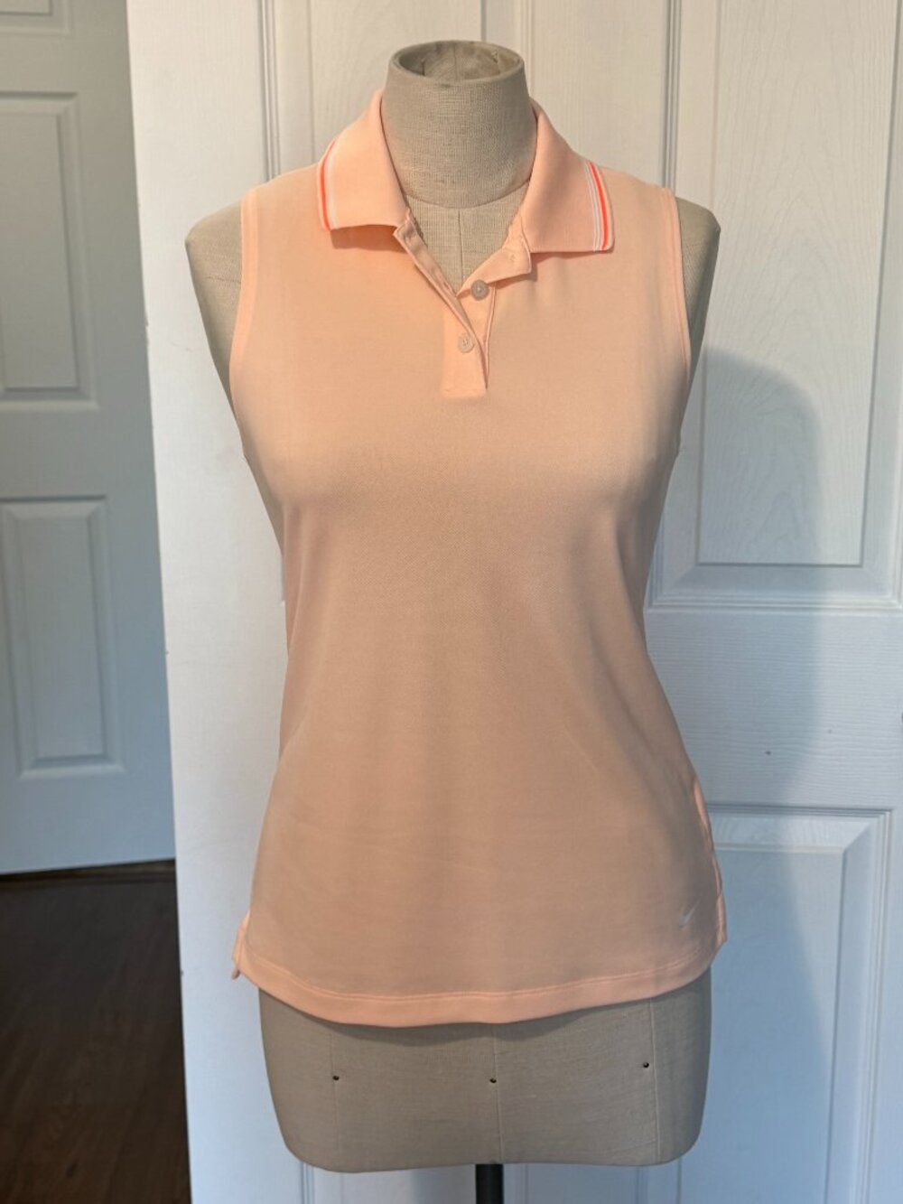 Nike Dri-FIT Women’s XS Peach Sleeveless Golf Polo Shirt